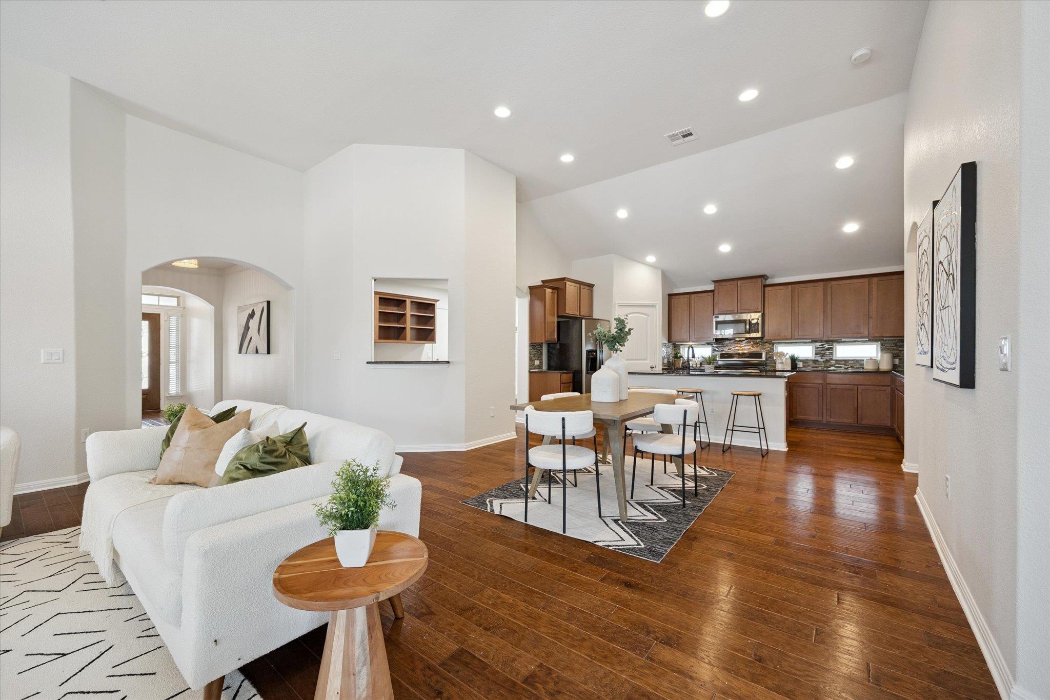 261 Santa Maria ST