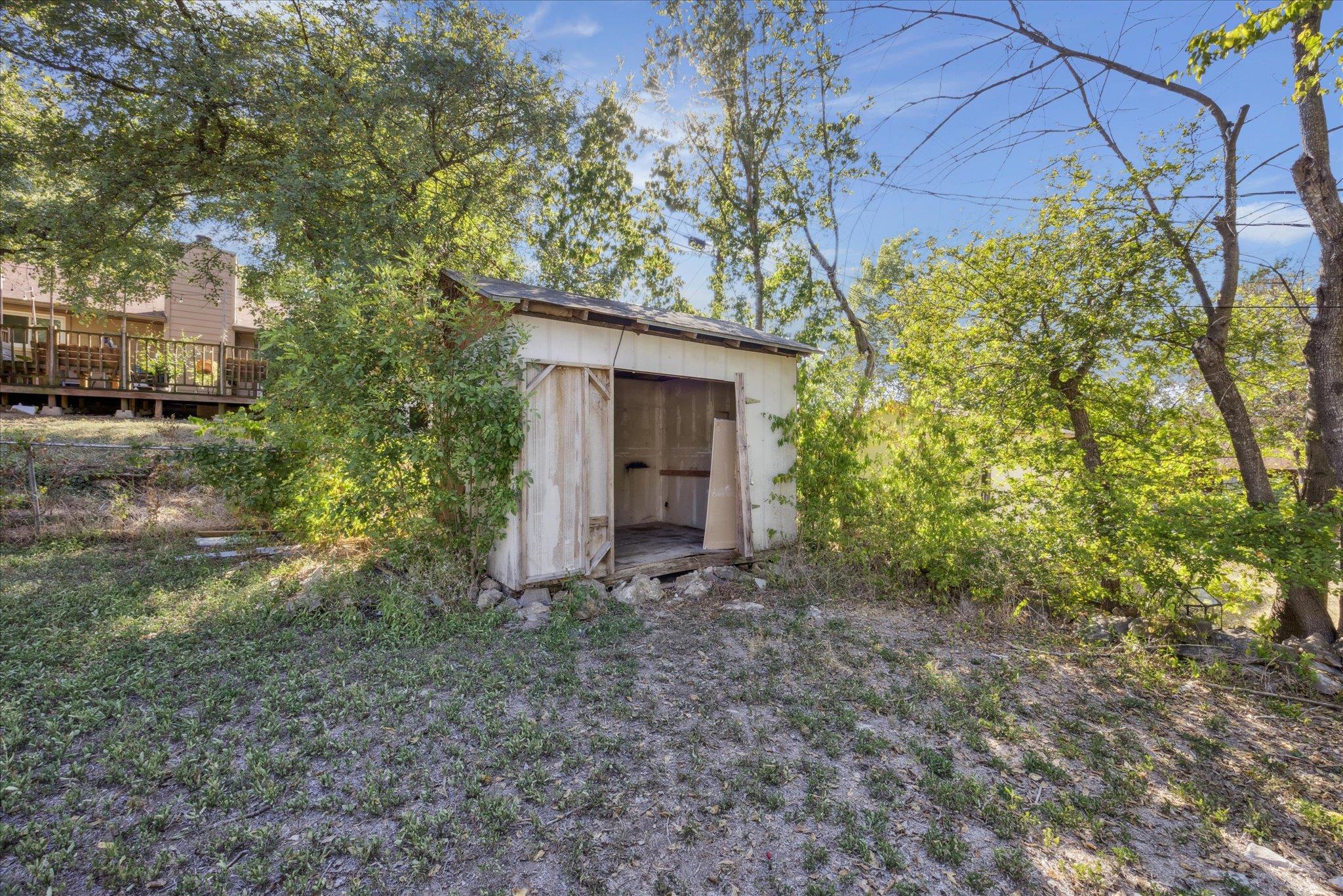 3401 Thomas Kincheon ST