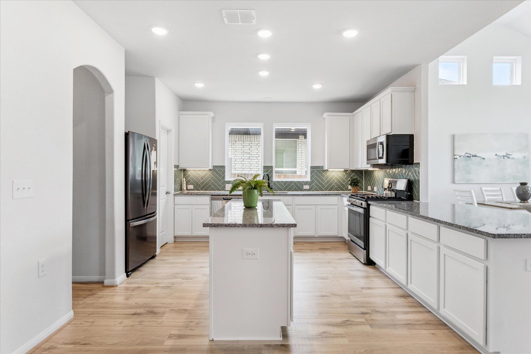 684 Sugar Cane RD