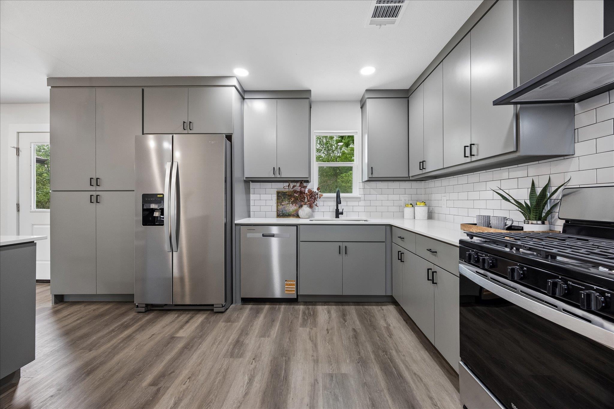 2103 Fordham CV
