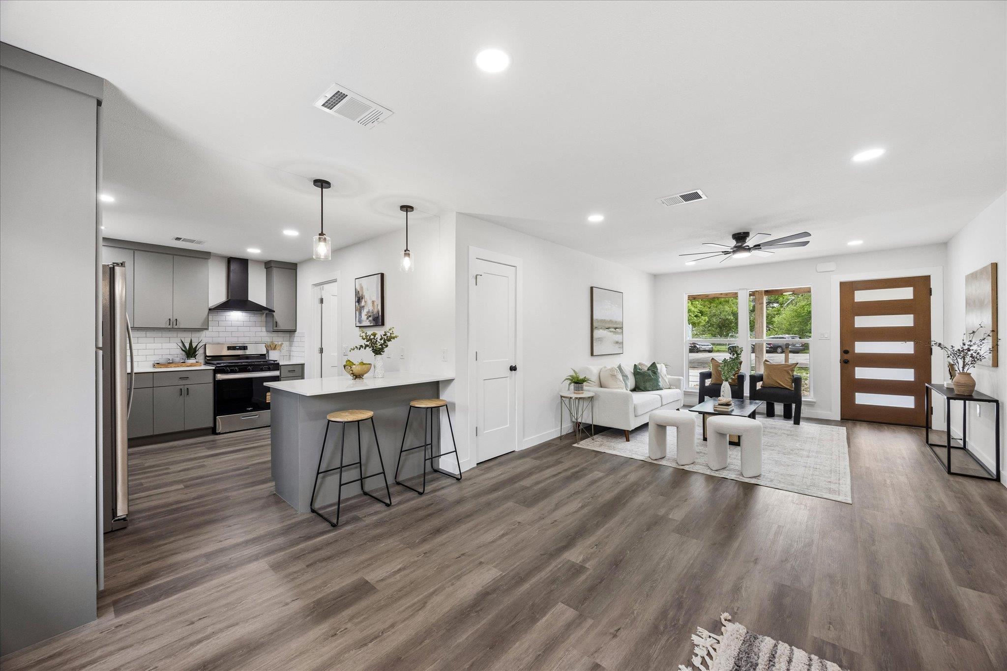 2103 Fordham CV