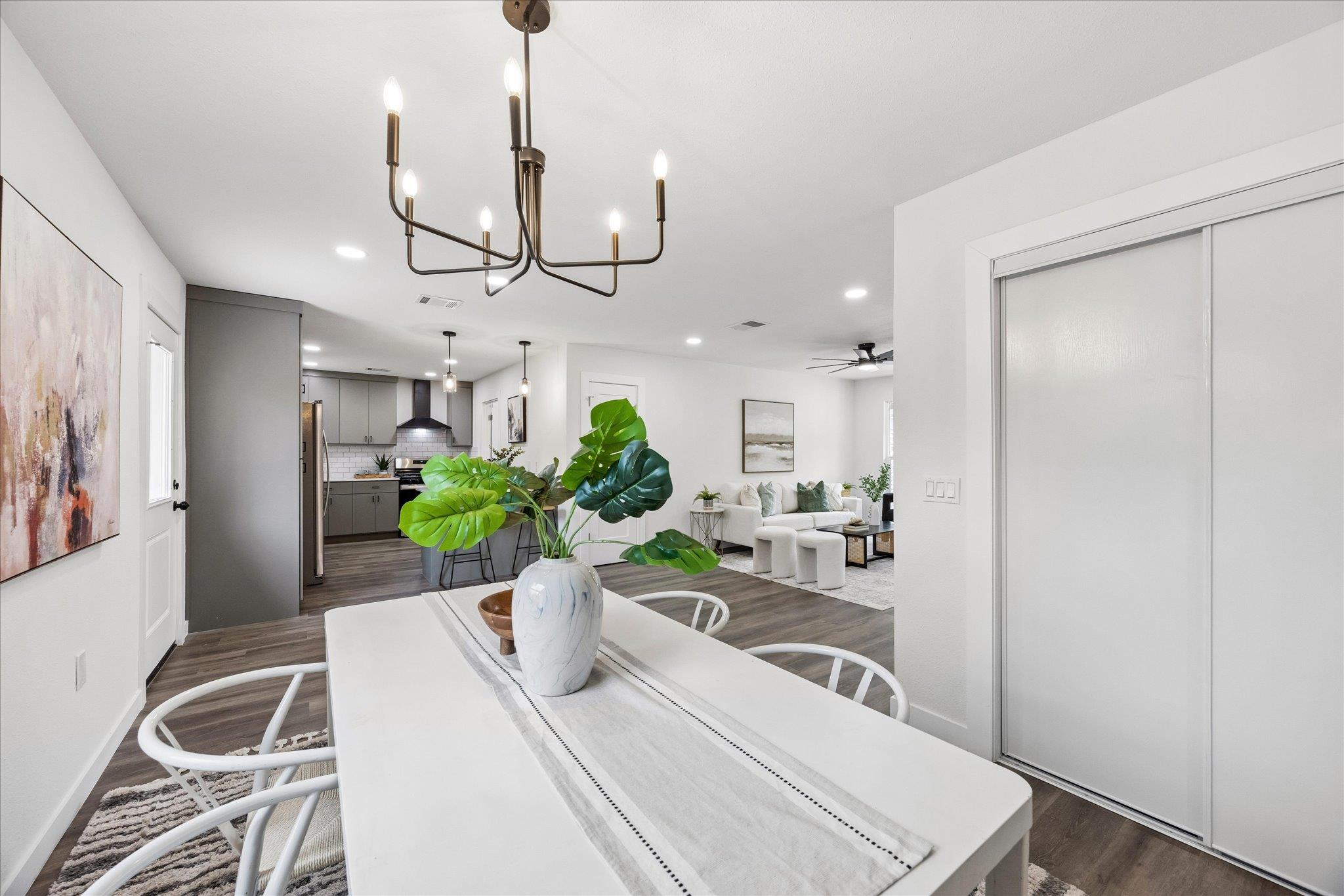 2103 Fordham CV