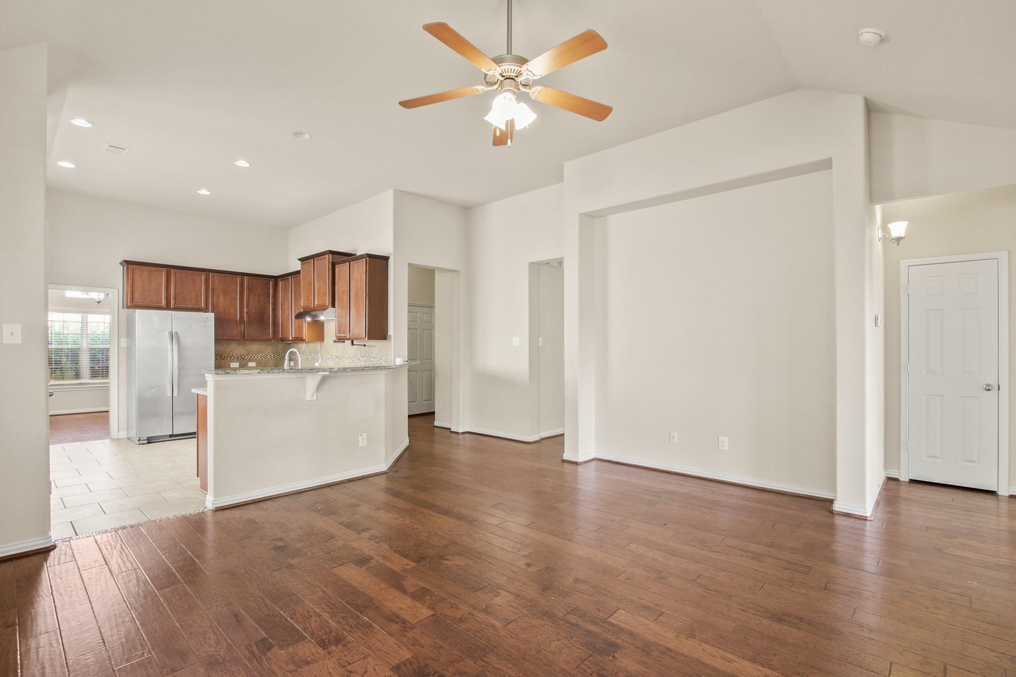 2478 SANTA BARBARA LOOP