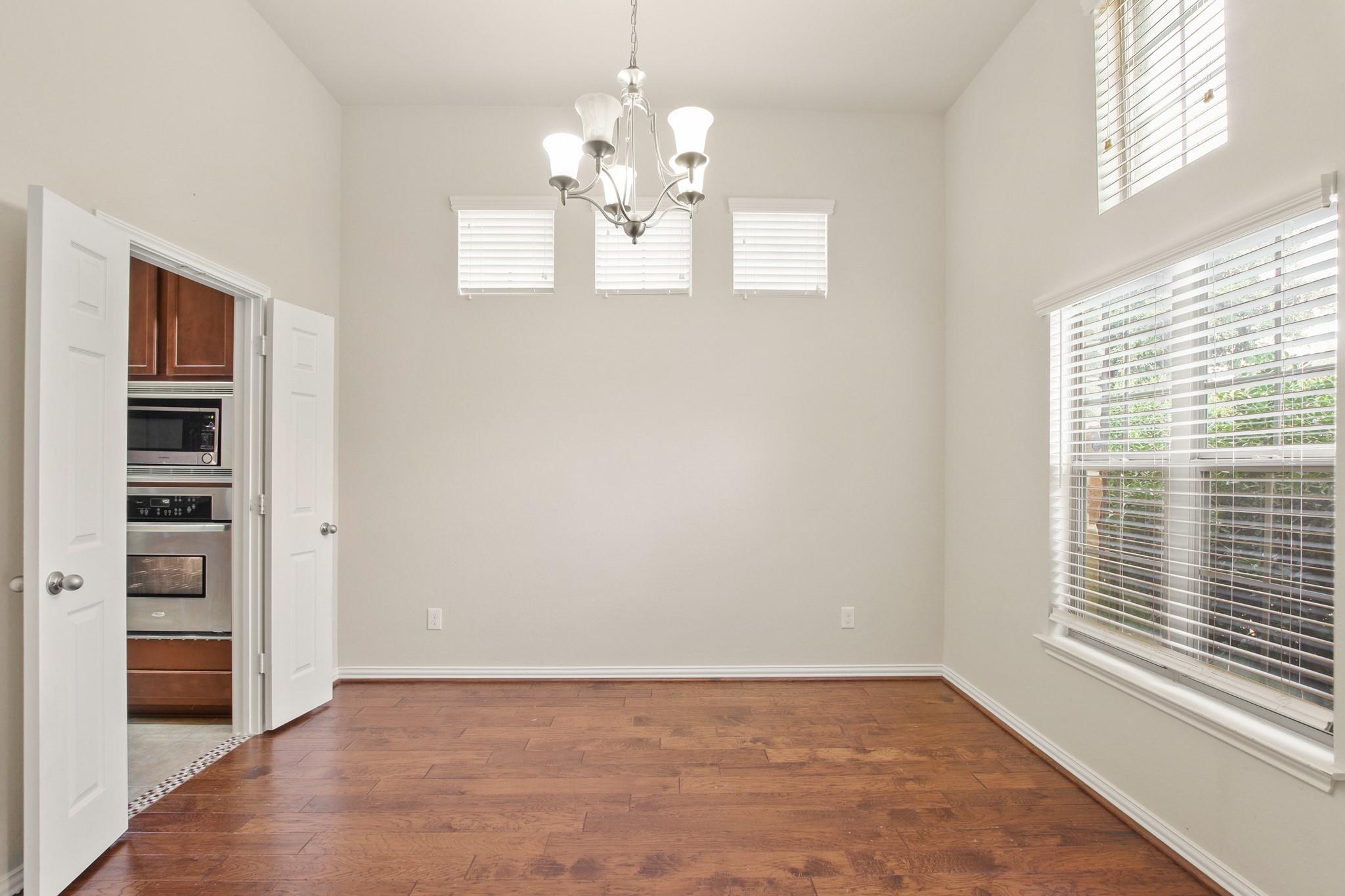 2478 SANTA BARBARA LOOP