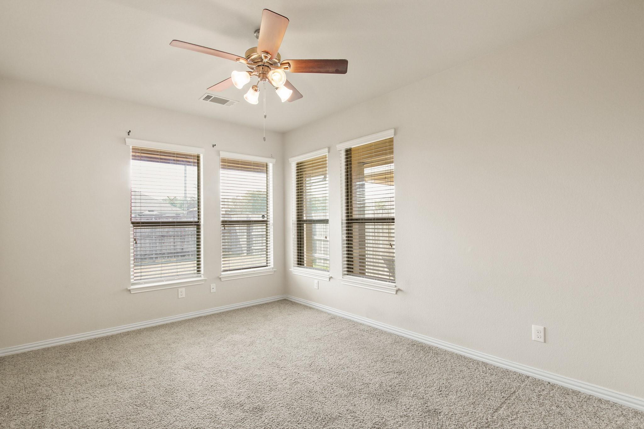 2478 SANTA BARBARA LOOP