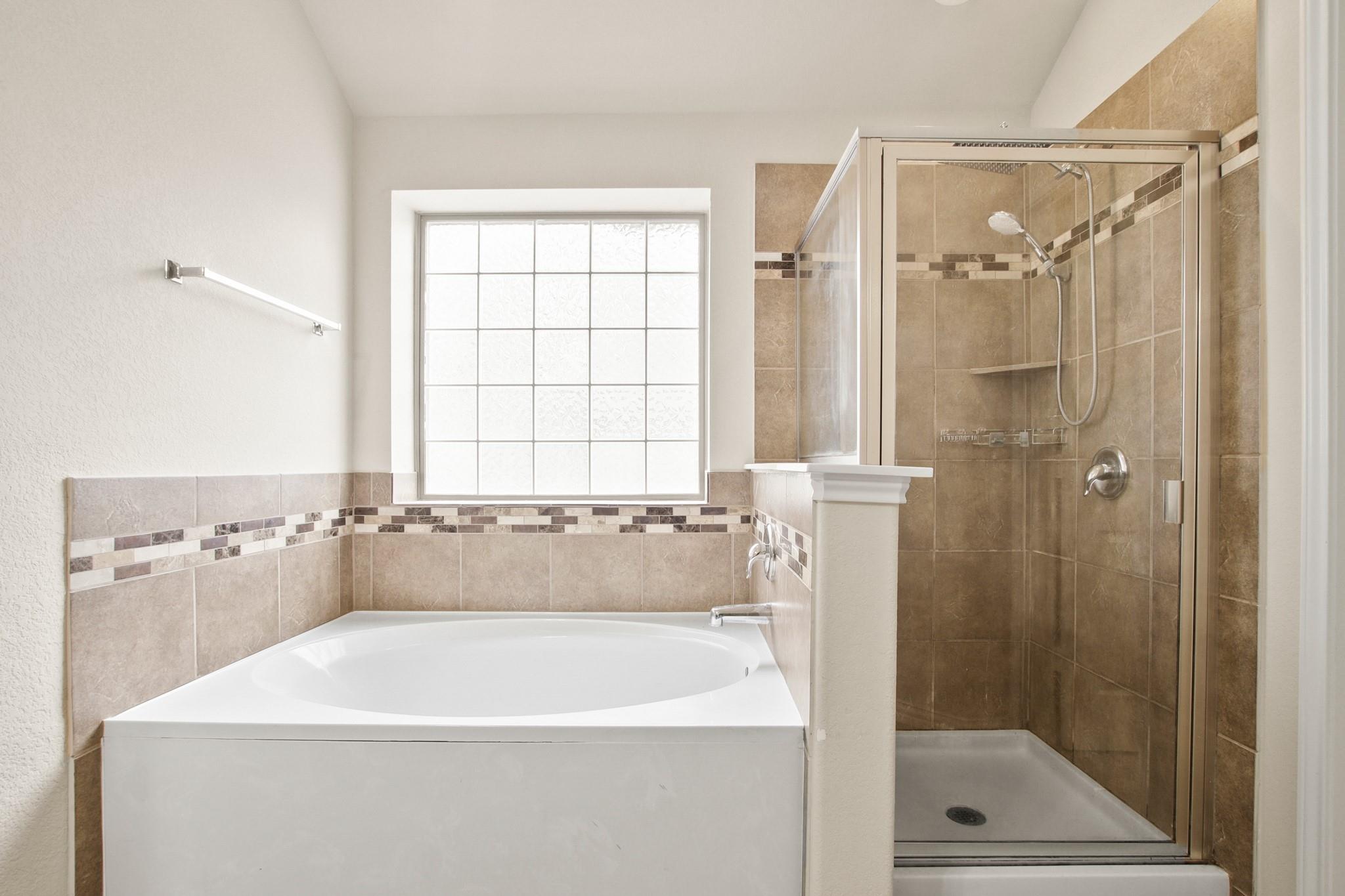 2478 SANTA BARBARA LOOP