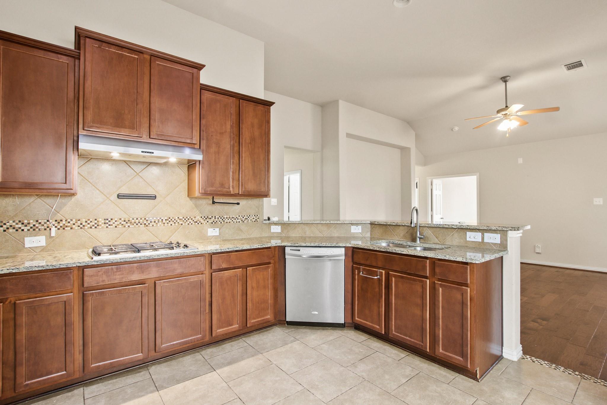 2478 SANTA BARBARA LOOP