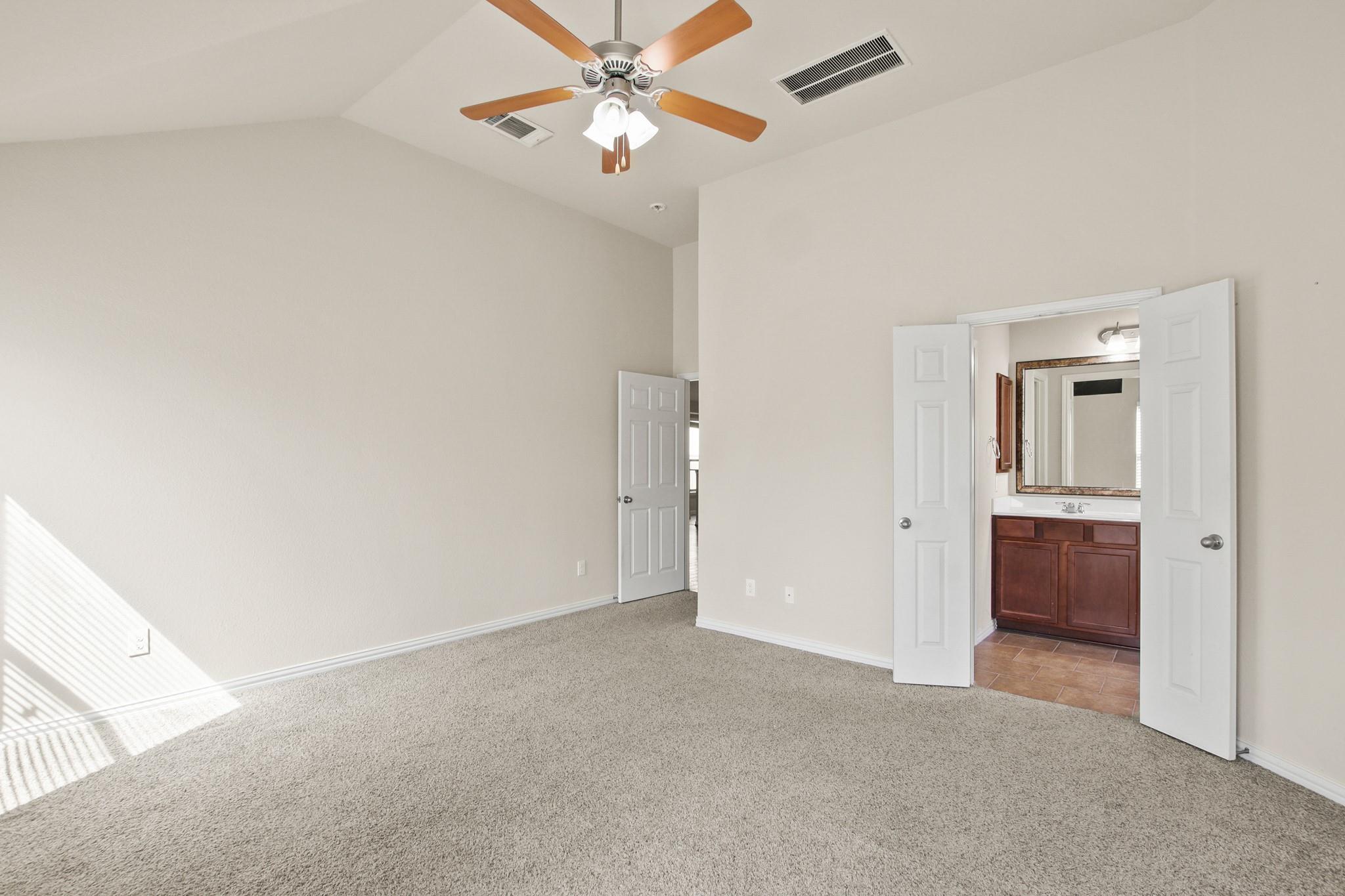 2478 SANTA BARBARA LOOP