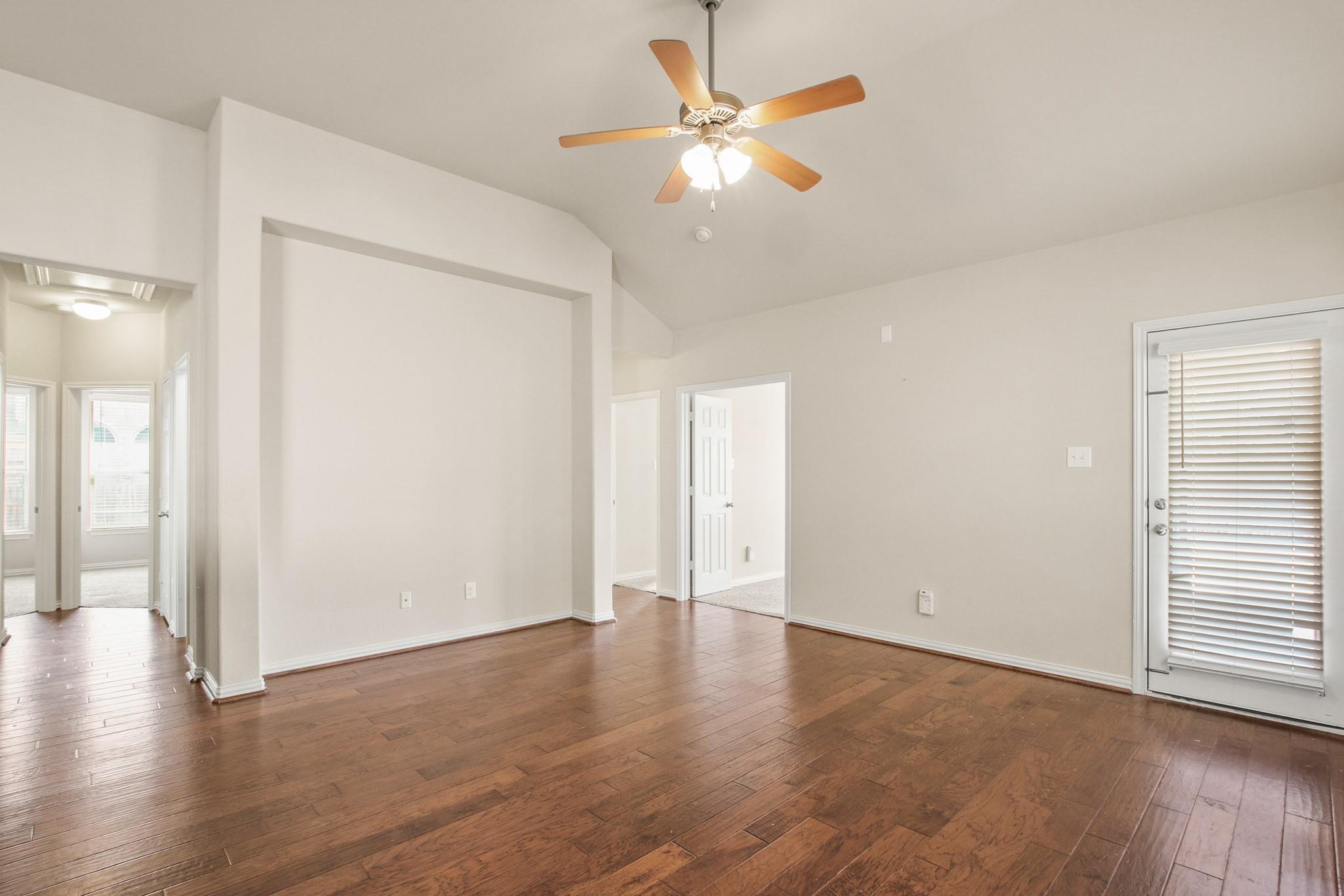 2478 SANTA BARBARA LOOP