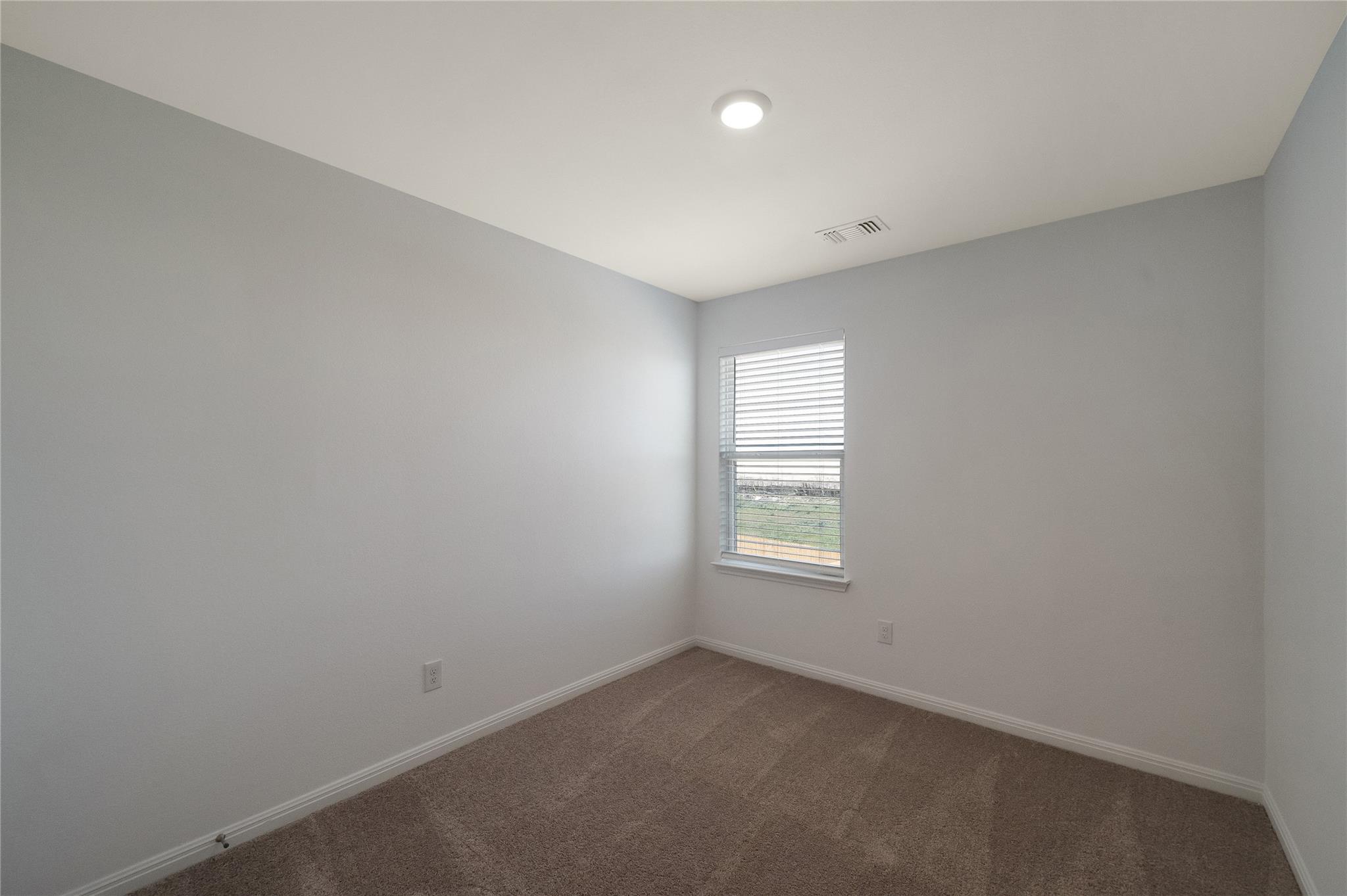 405 Riverdale DR