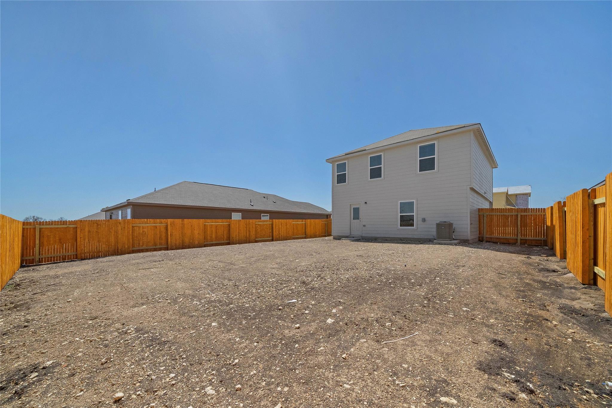 405 Riverdale DR