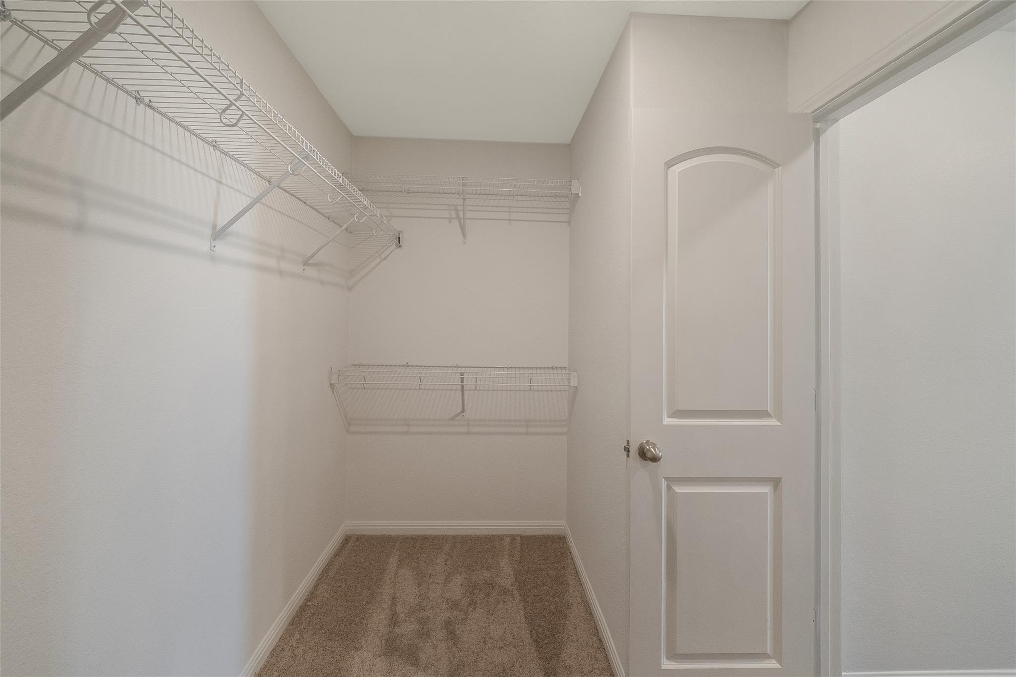 405 Riverdale DR