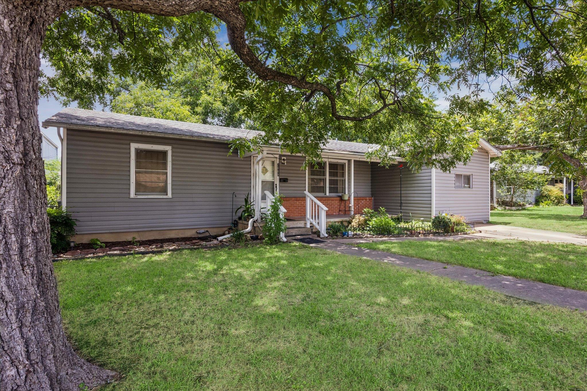 2009 Fortview RD