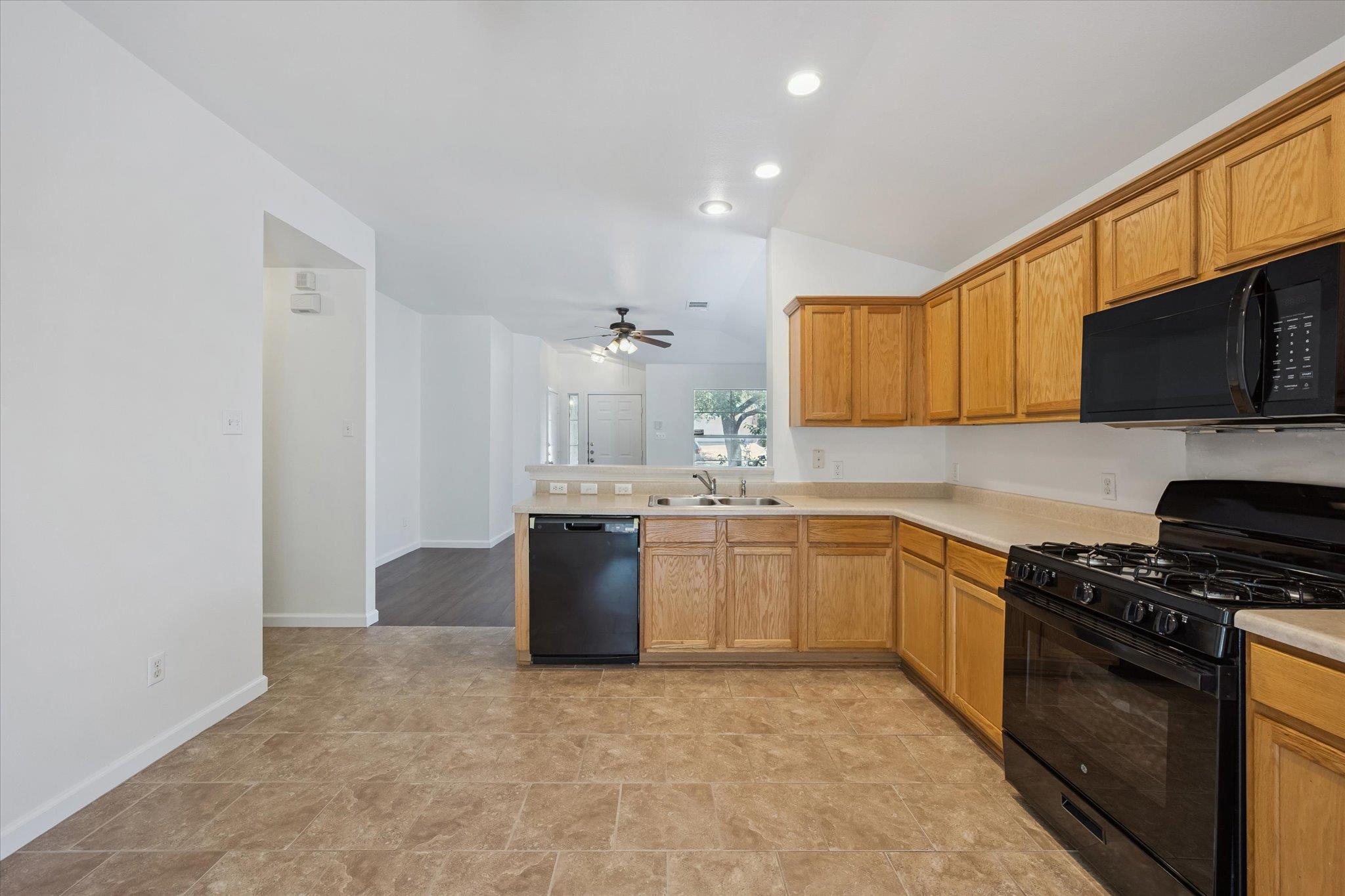 14928 Sassafras TRL