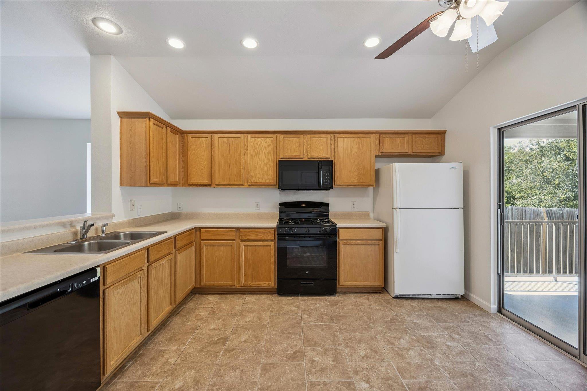 14928 Sassafras TRL