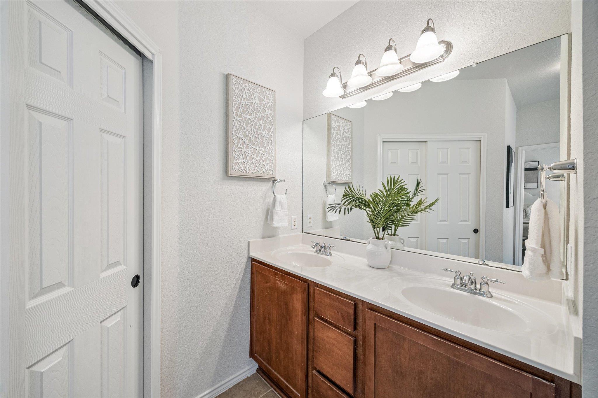 14500 Homestead Village CIR