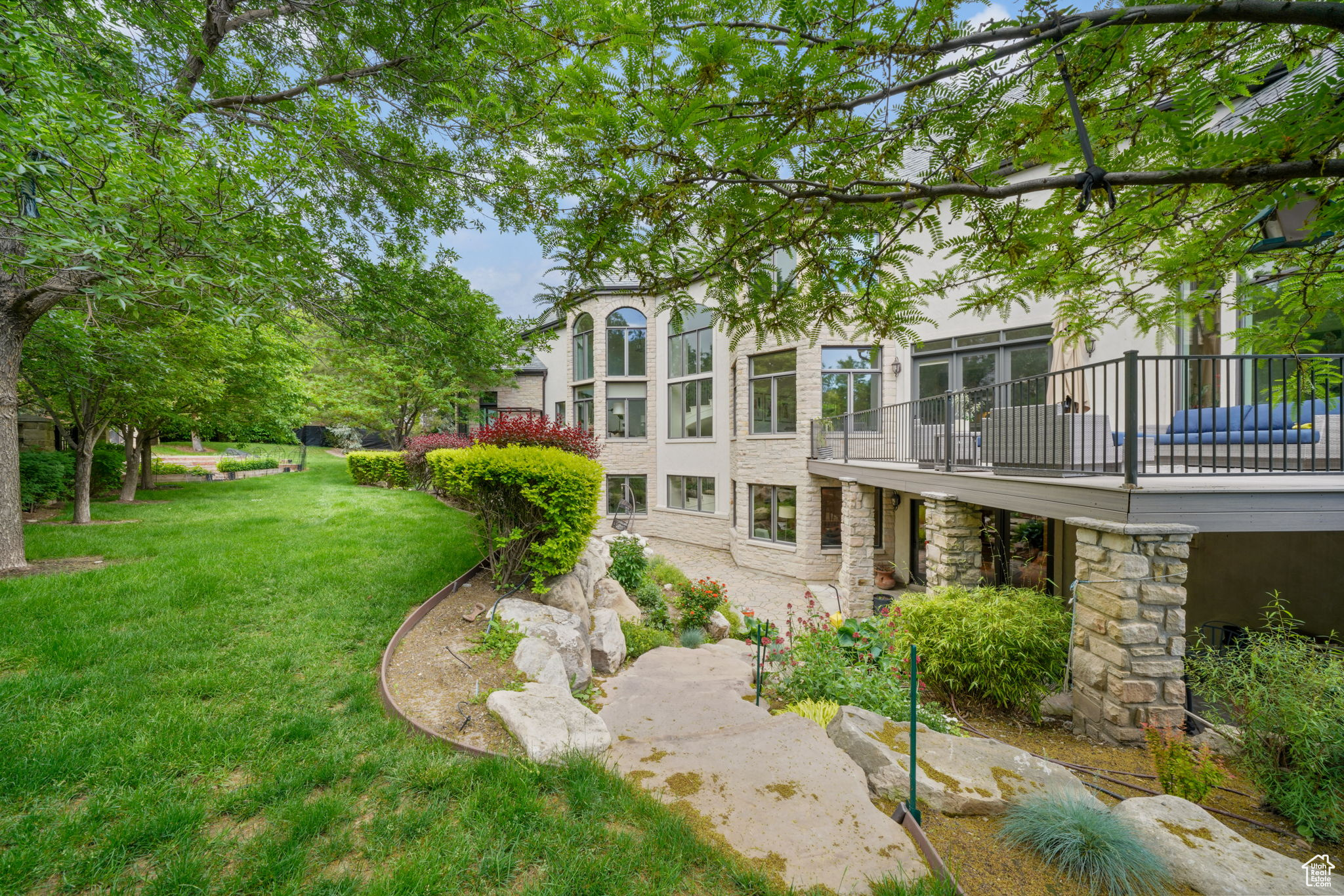 4375 STONE CREEK LN