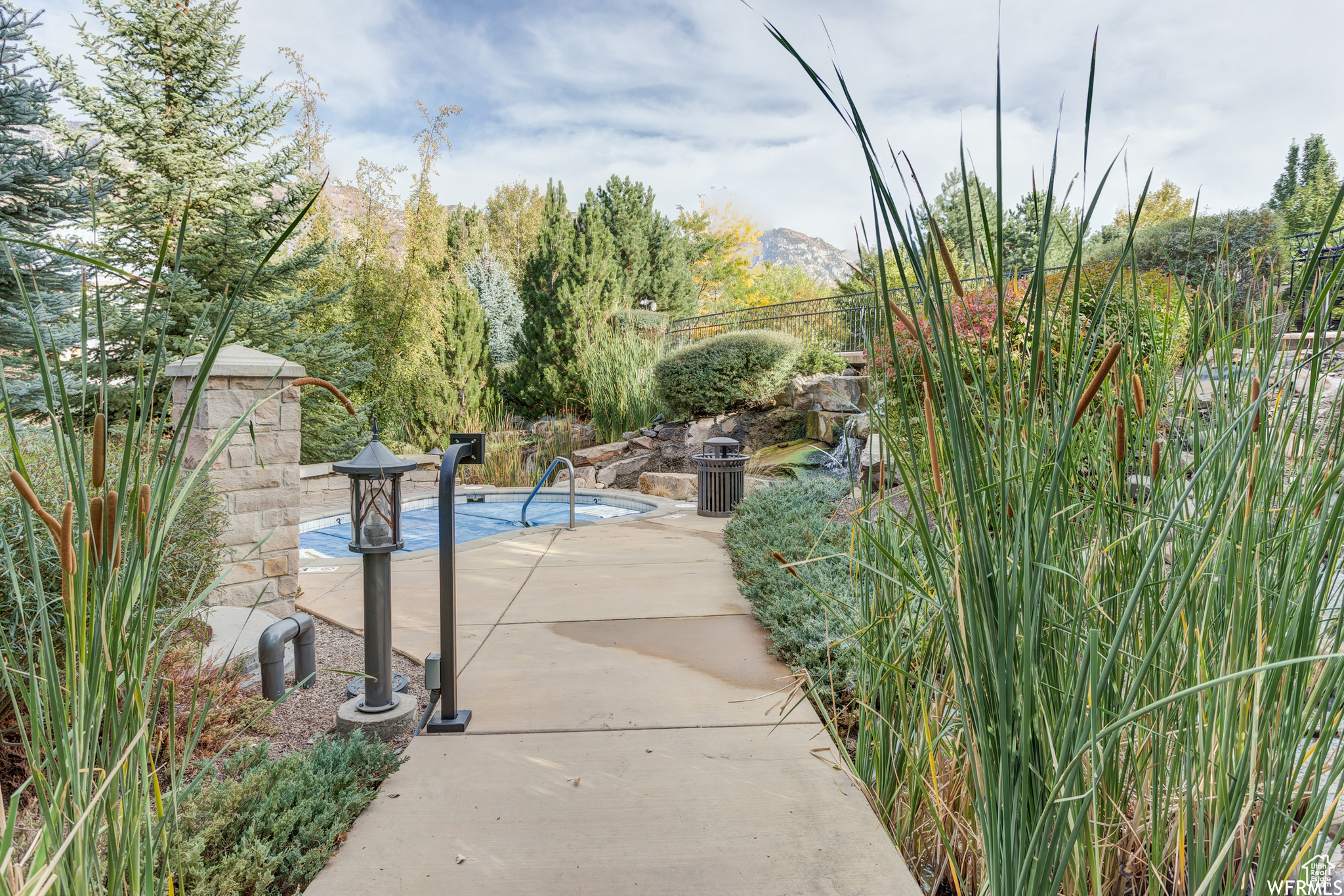 4375 STONE CREEK LN