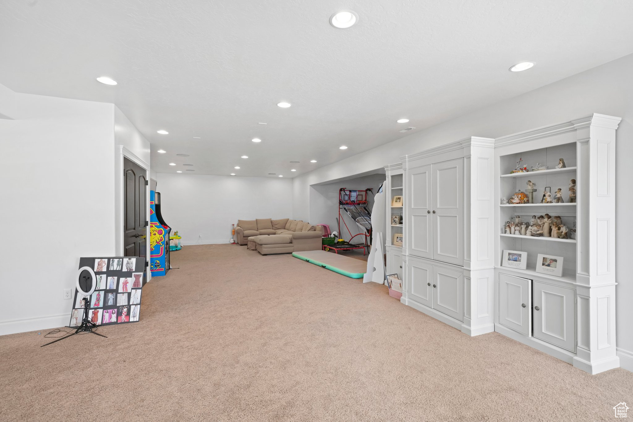 6716 W MADISON AVE