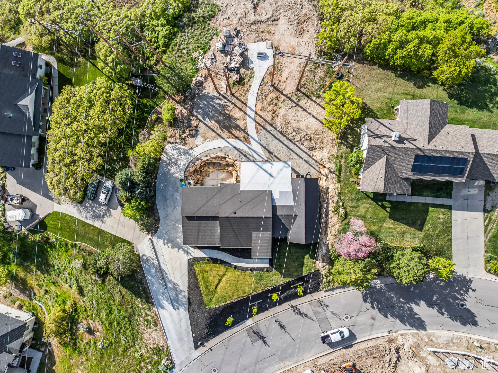 947 WINDSOR DR