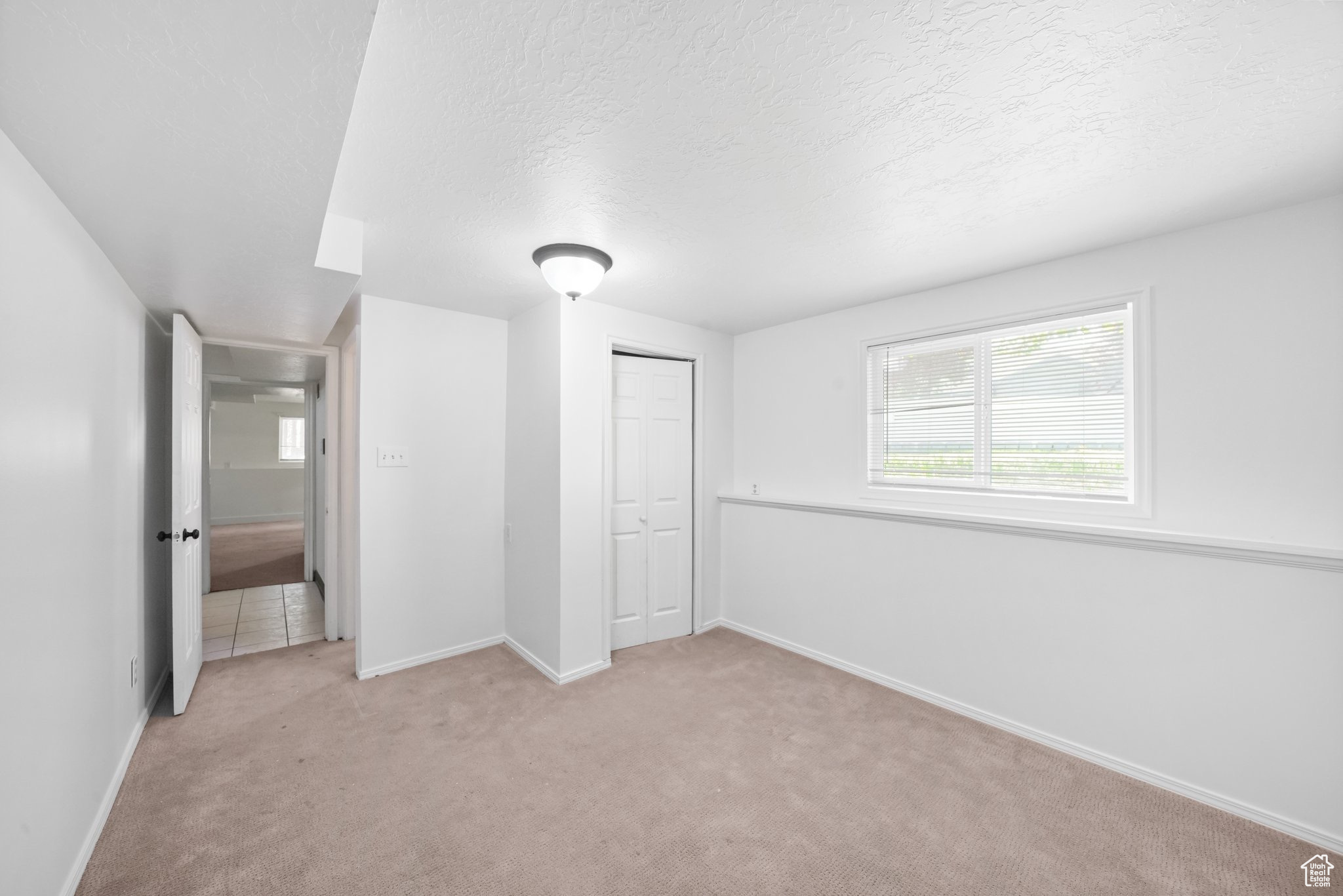 1212 E MOSS CIR