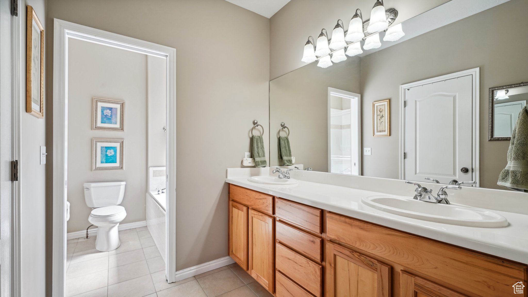 1597 CRYSTAL VIEW WAY