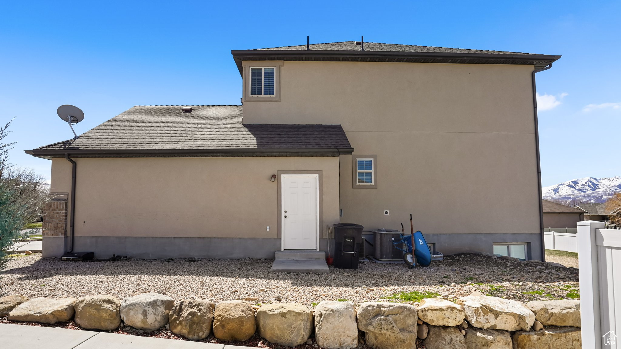 374 S FLOUR MILL RD