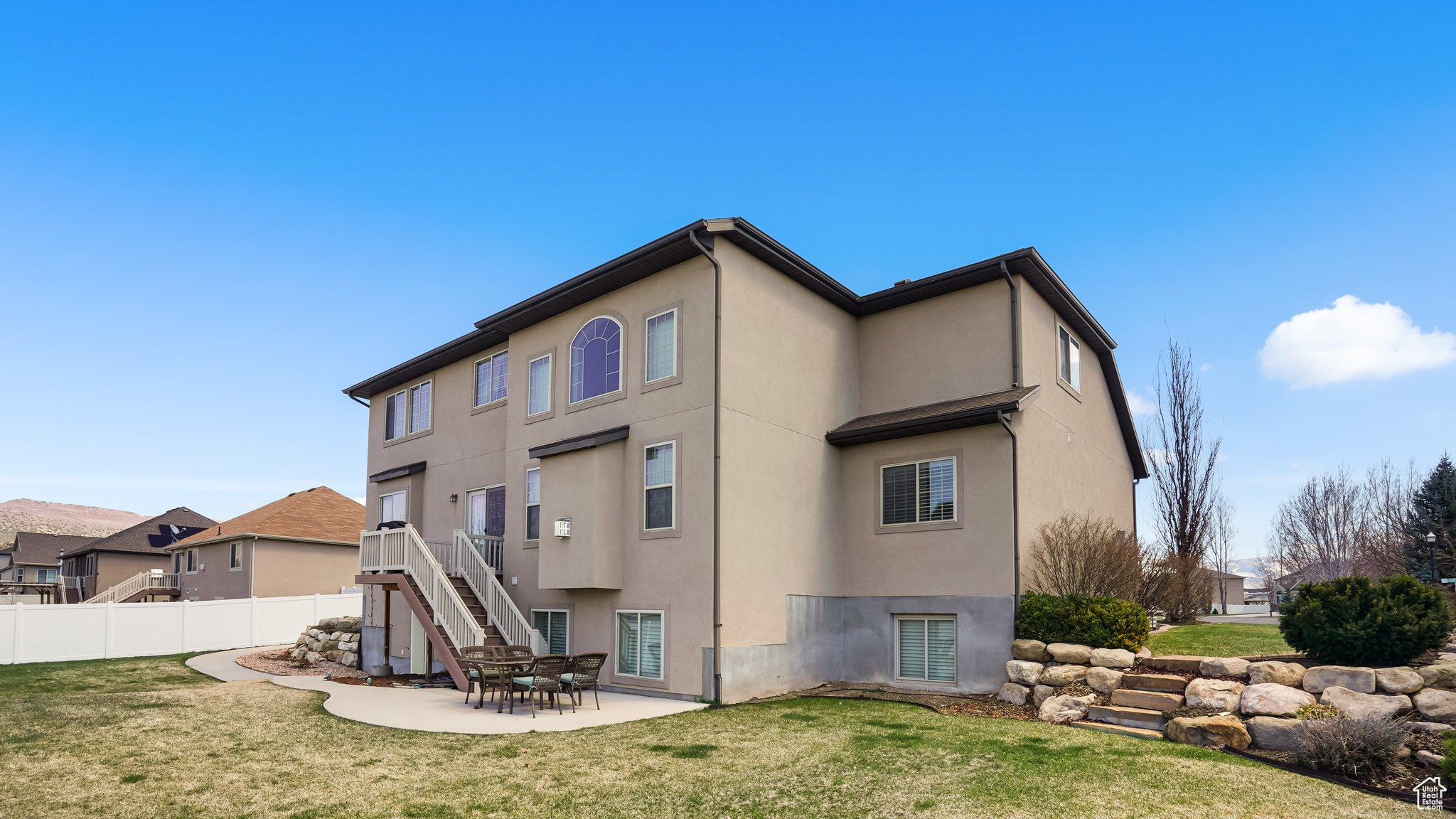 374 S FLOUR MILL RD