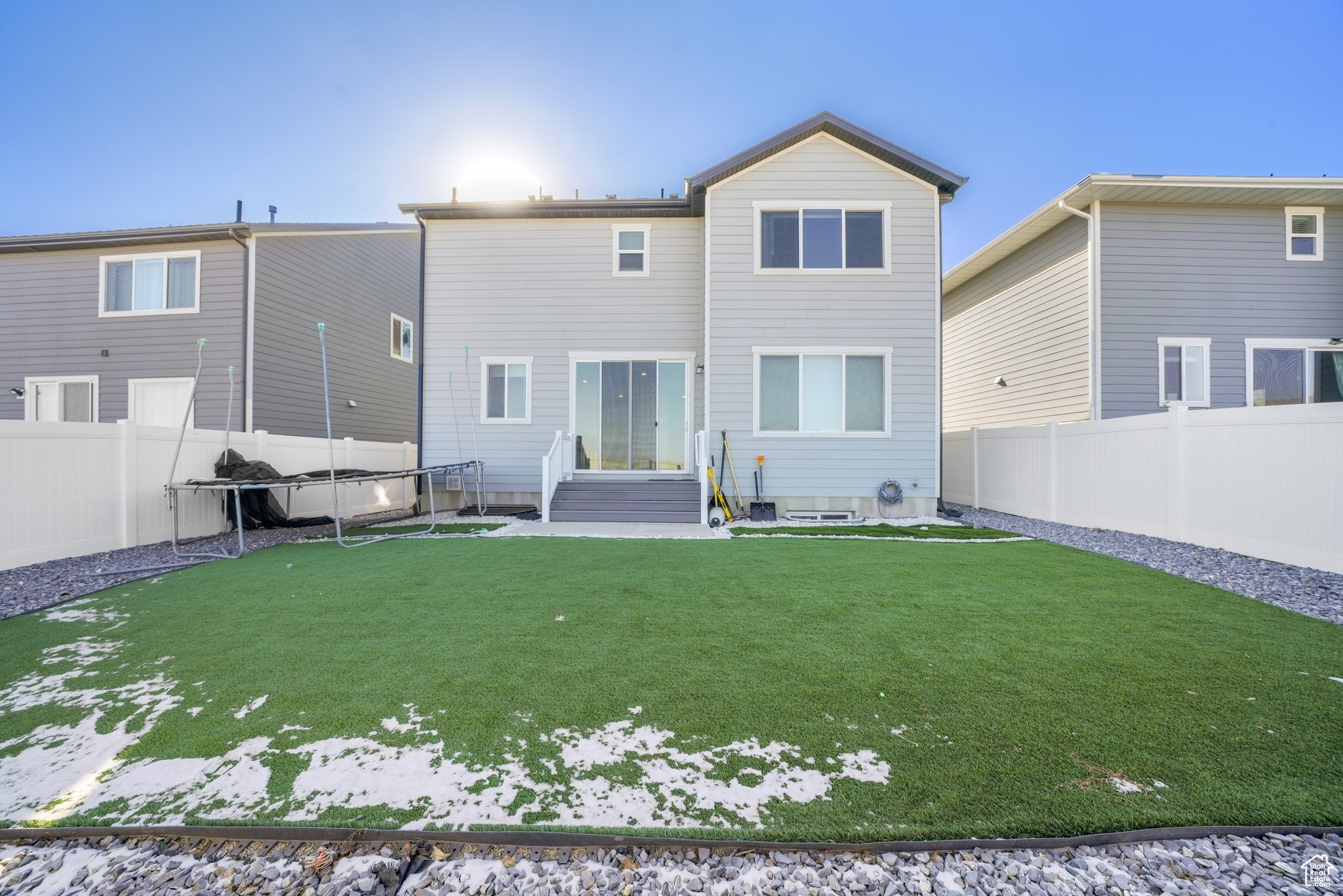 338 W SNOWBERRY DR