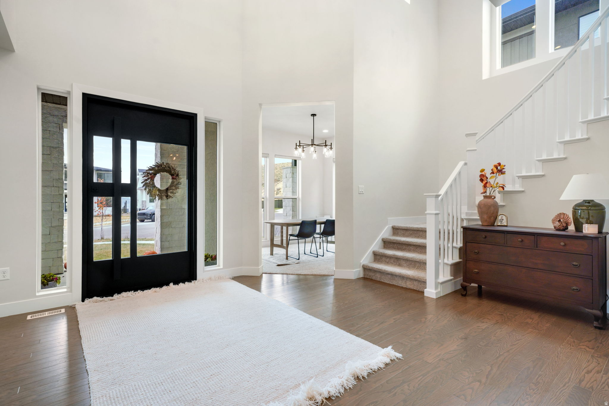 1802 W OAK CREEK CIR