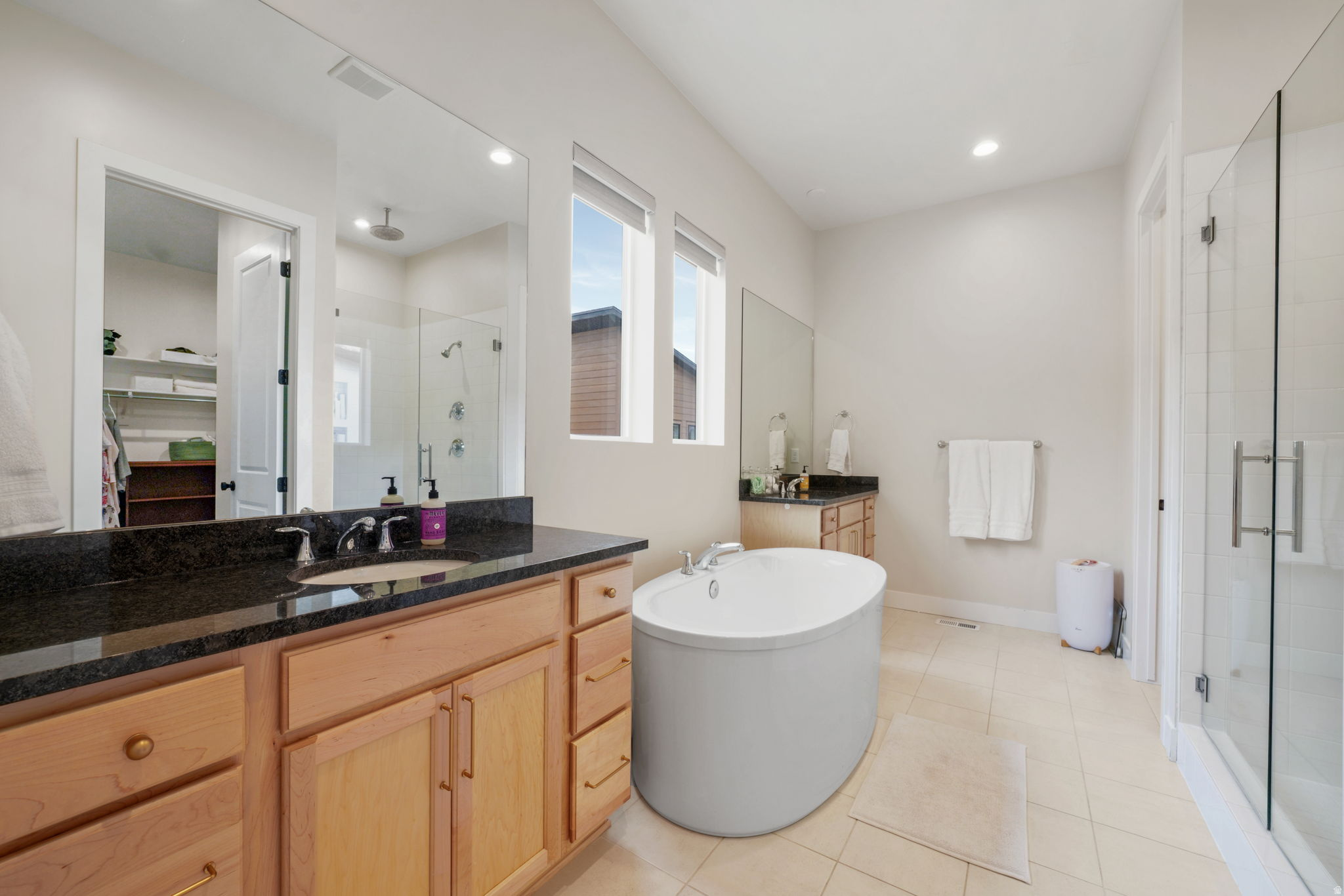 1802 W OAK CREEK CIR