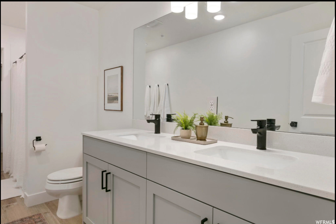 5399 S CERULEAN LN LN #99