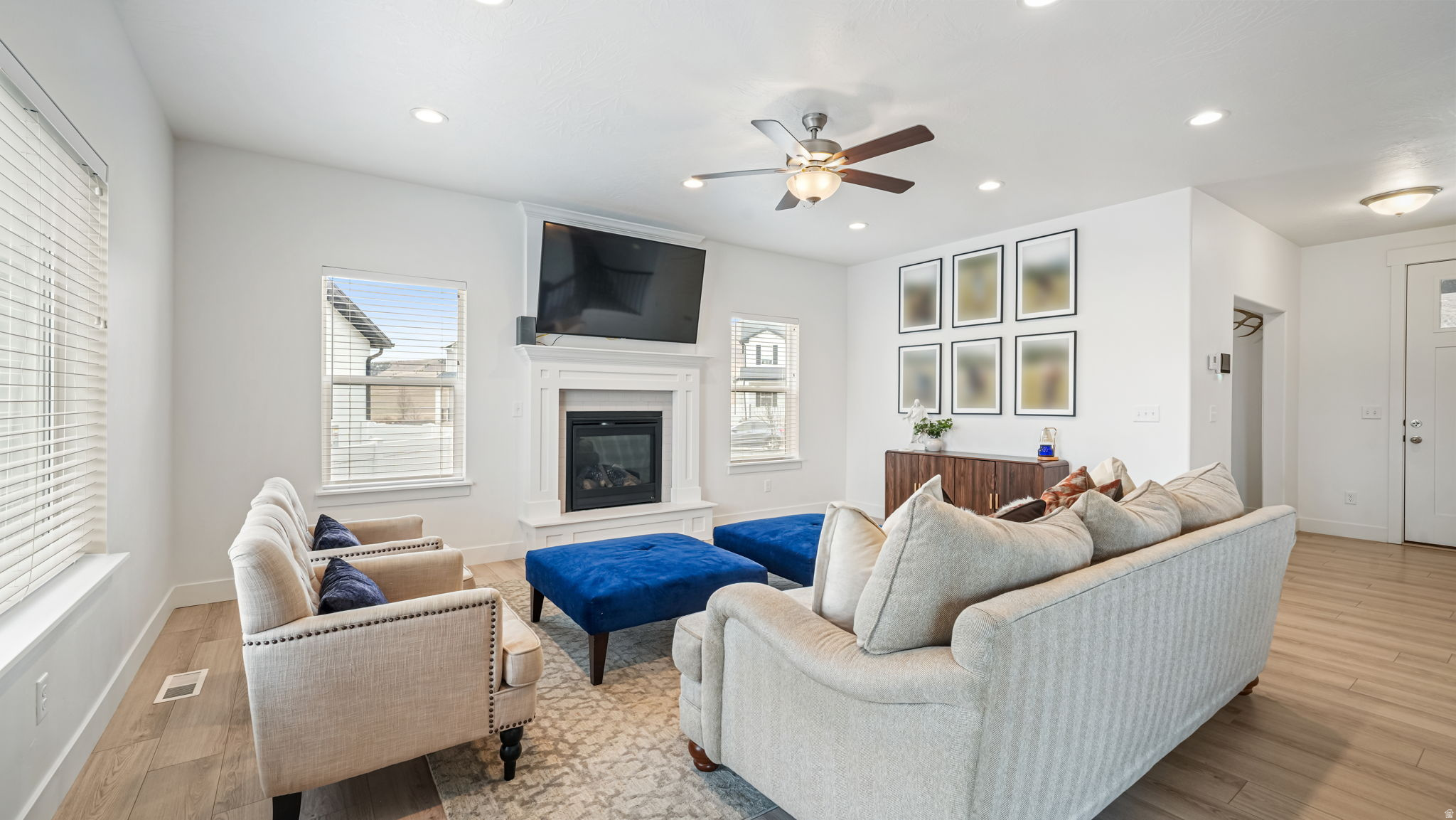 4461 E GOLDEN AUTUMN VW