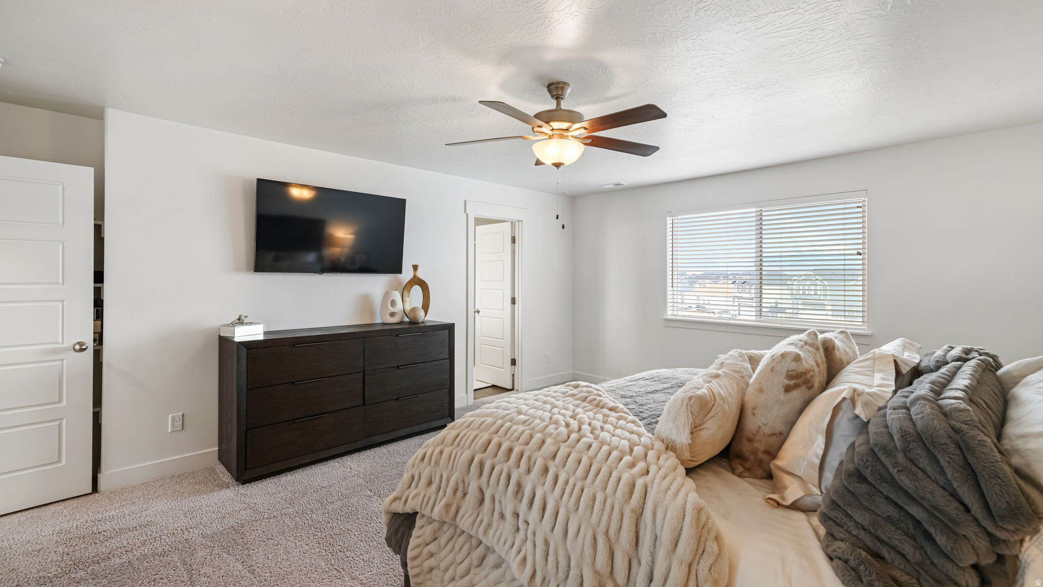 4461 E GOLDEN AUTUMN VW