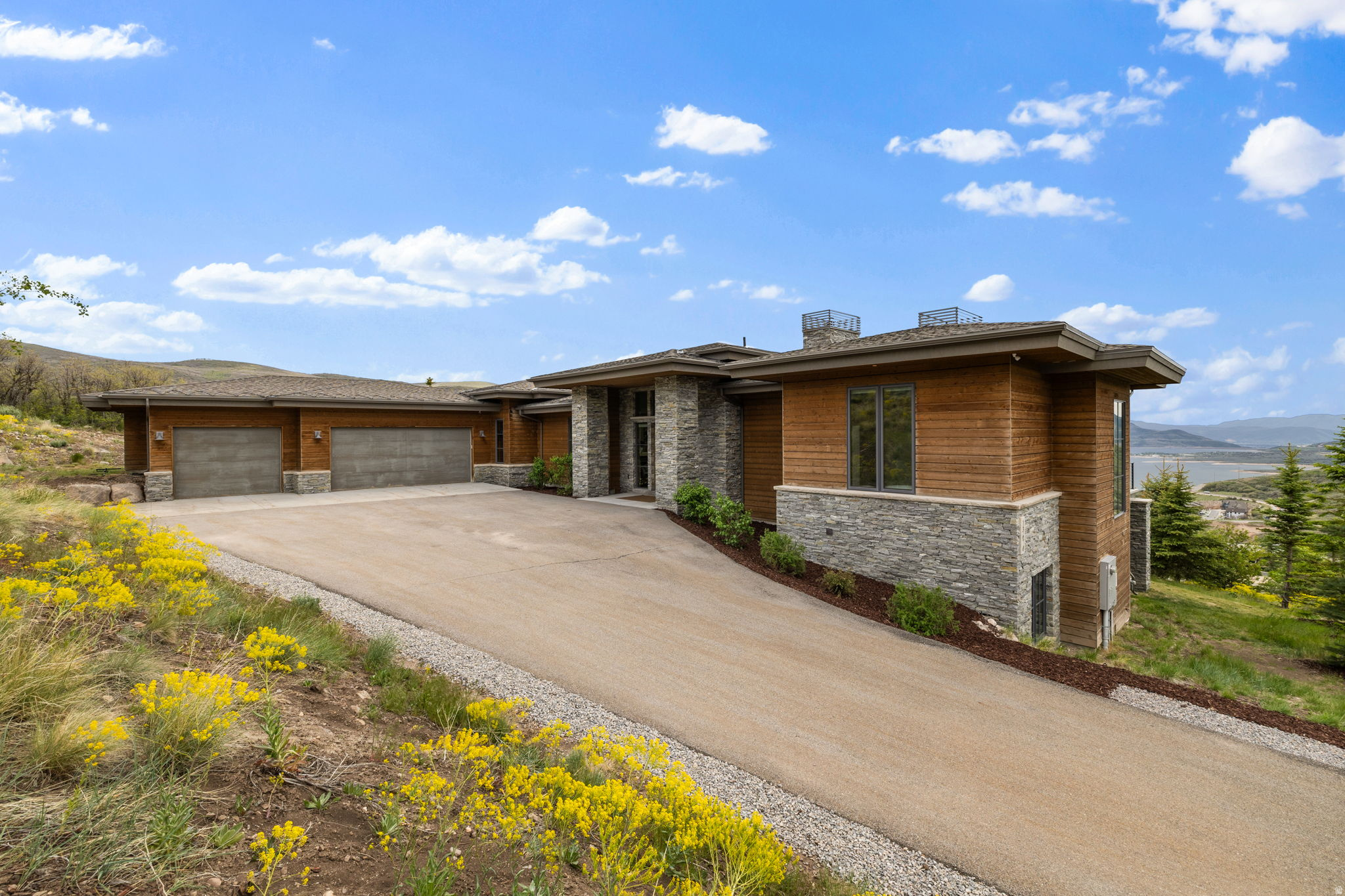 13670 N DEER CANYON DR