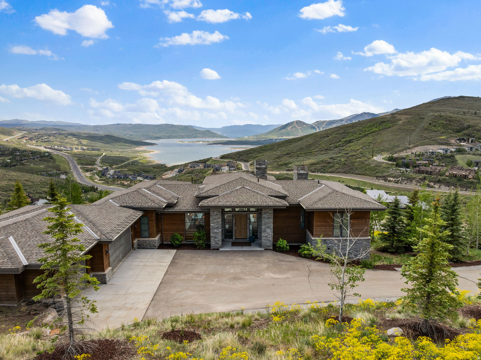 13670 N DEER CANYON DR