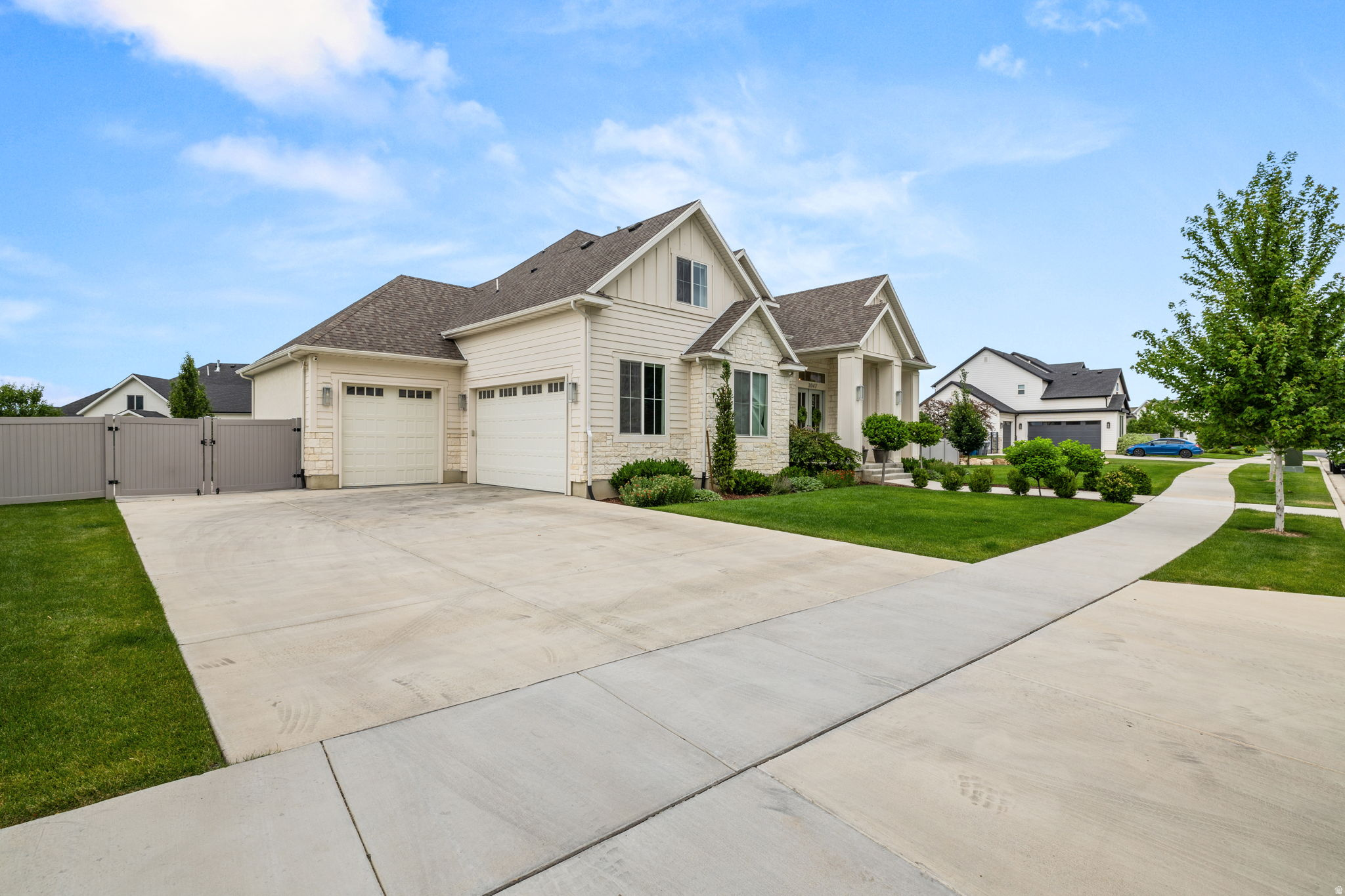 3047 N 550 W