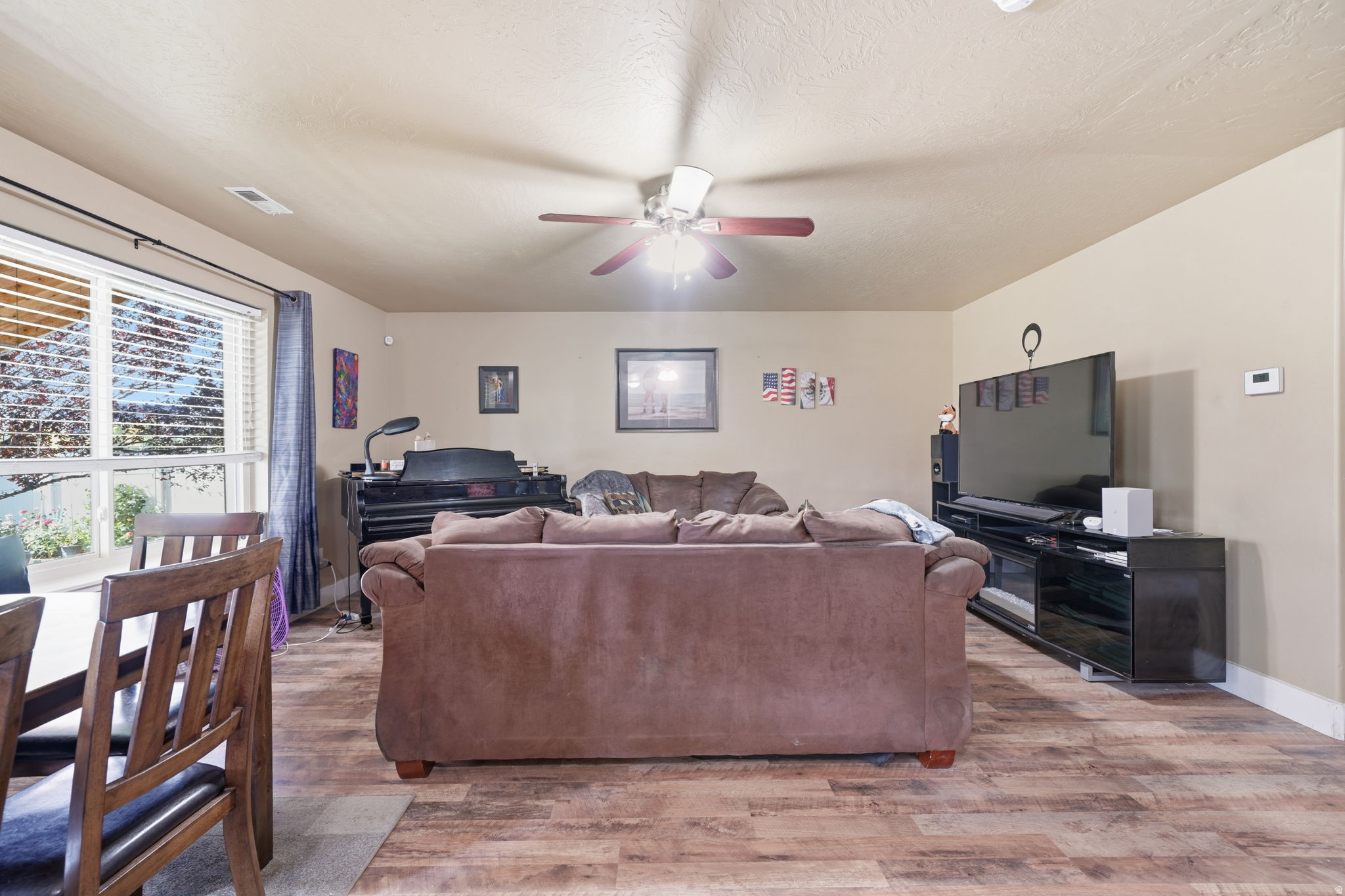 477 N 1790 W