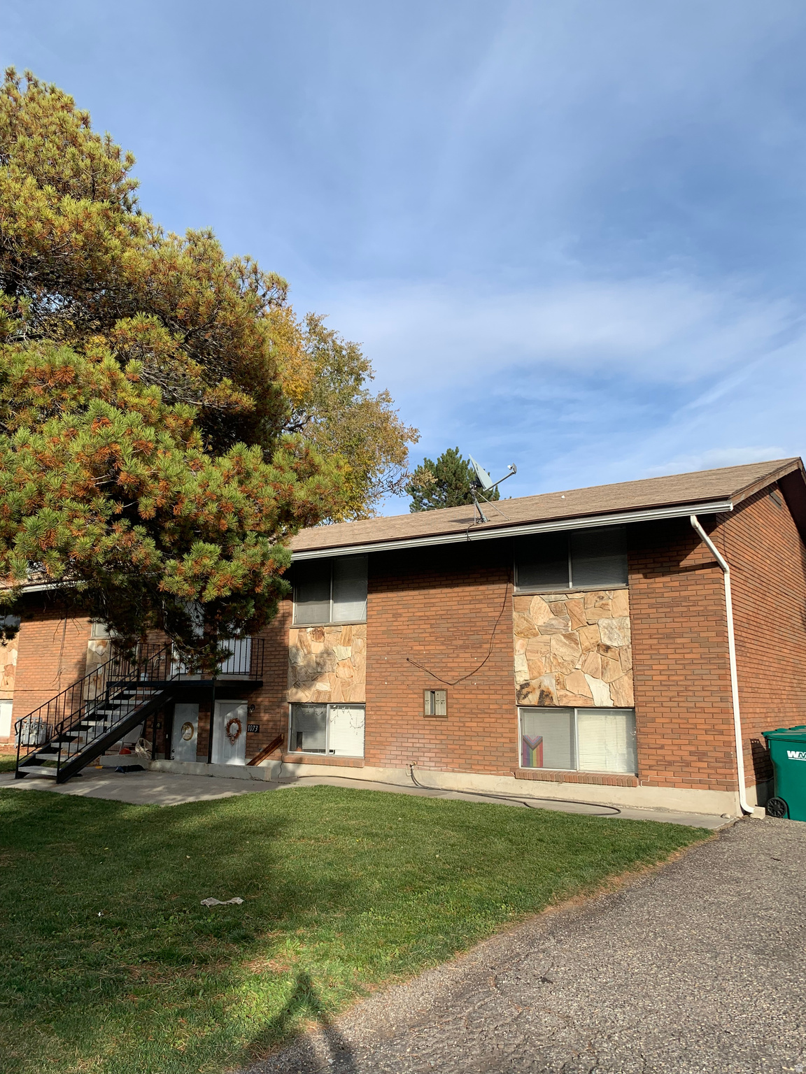 1069 S ELLEN CIR