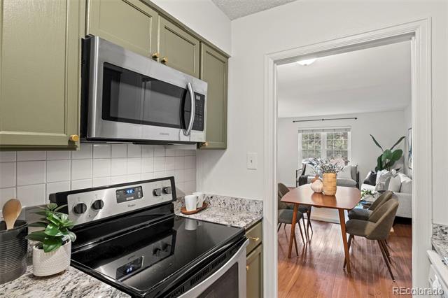 2301 E Fremont Avenue Unit: U01
