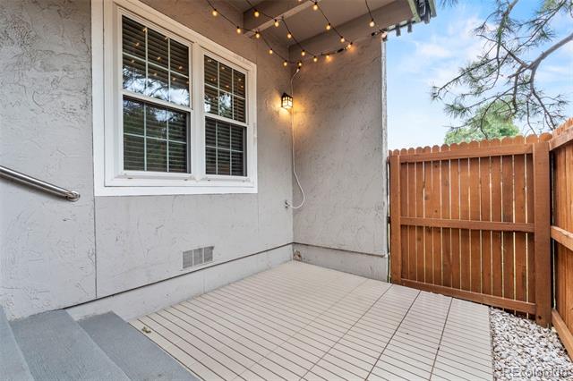 2301 E Fremont Avenue Unit: U01