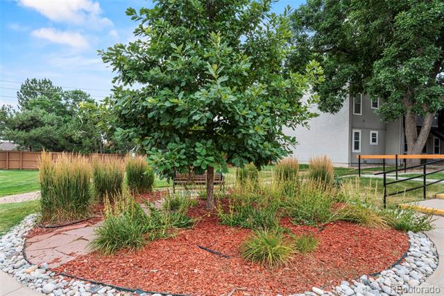 2301 E Fremont Avenue Unit: U01
