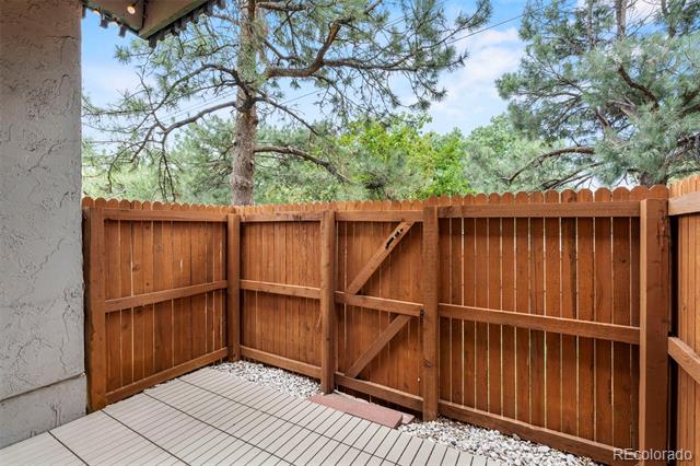 2301 E Fremont Avenue Unit: U01