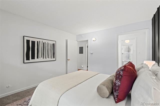2301 E Fremont Avenue Unit: U01