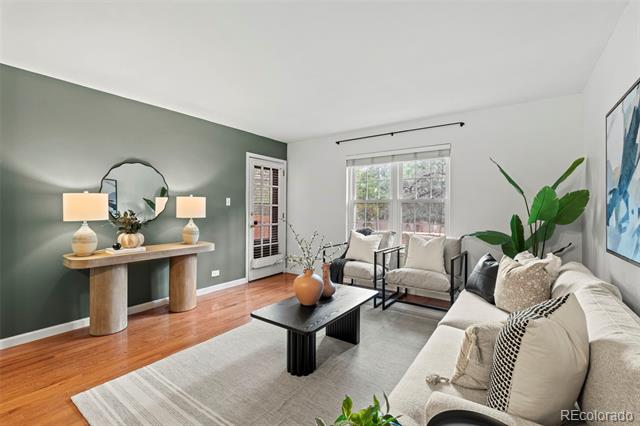 2301 E Fremont Avenue Unit: U01