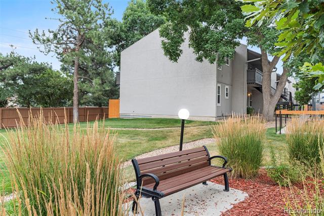2301 E Fremont Avenue Unit: U01