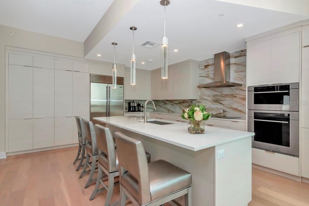 3401 BAYSHORE BOULEVARD Unit: 2102