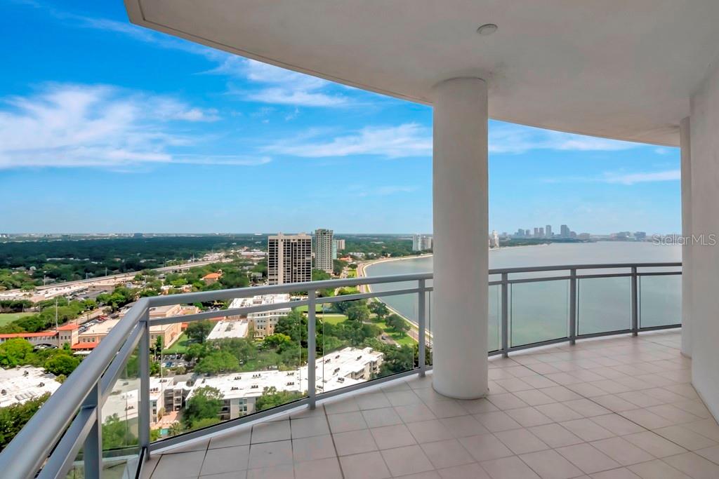 3401 BAYSHORE BOULEVARD Unit: 2102