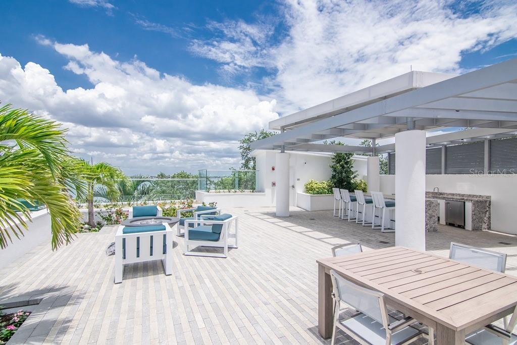 3401 BAYSHORE BOULEVARD Unit: 2102