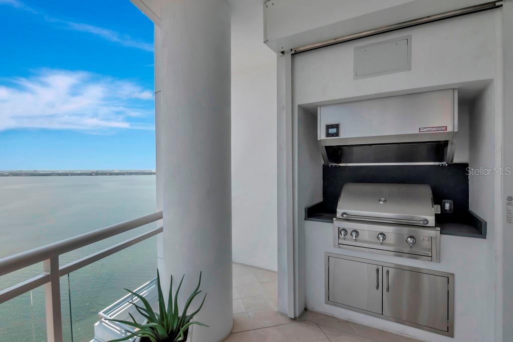 3401 BAYSHORE BOULEVARD Unit: 2102